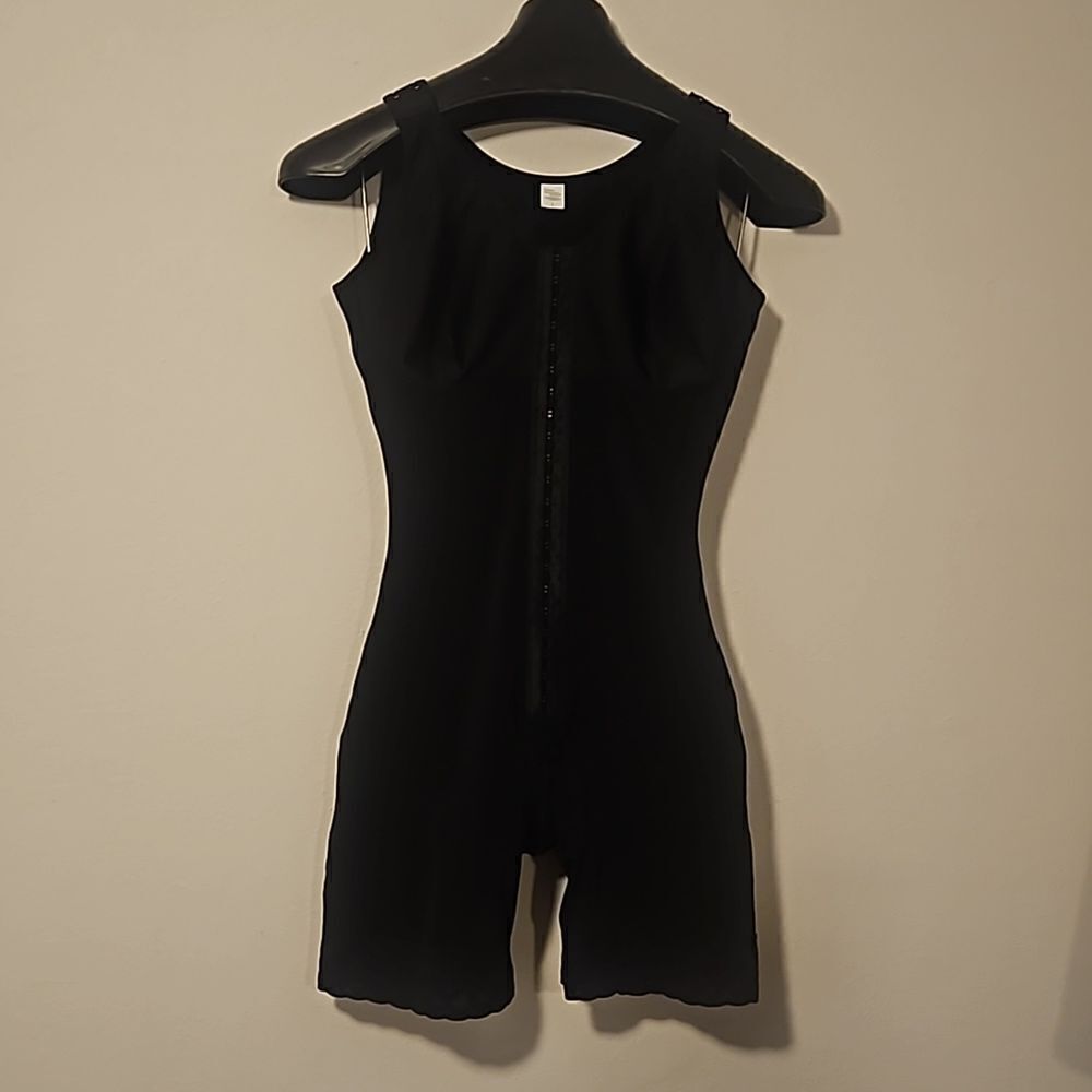Shapewear unbranded bodyshape with lace hem